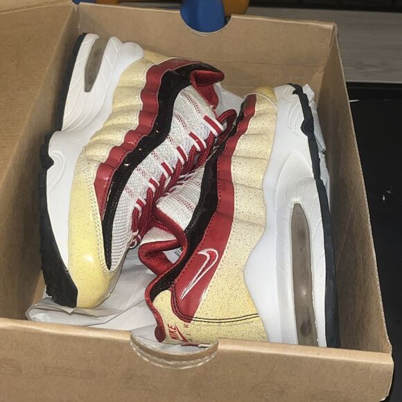 336620-161 Size 5.5 Nike Air Max 95 Women’s 2008 Valentines Day Rare Gem